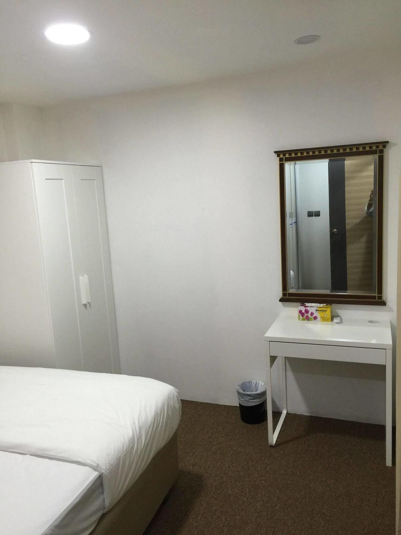 Campbell Nhà trọ Singapore